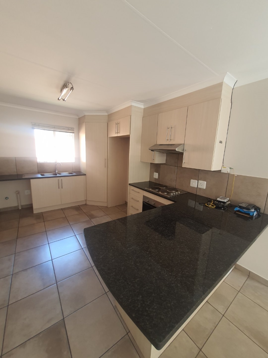 To Let 2 Bedroom Property for Rent in Ngwenya River Estate North West